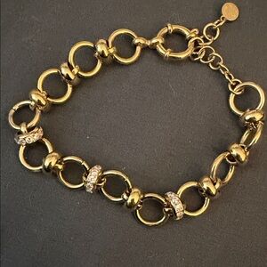 Elegant Gold Bracelet with Crystal Accents